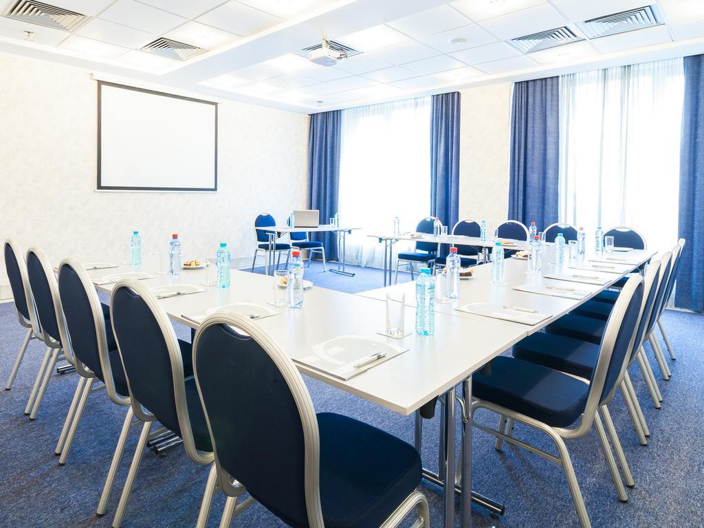 Continental Forum Sibiu Bagian luar foto